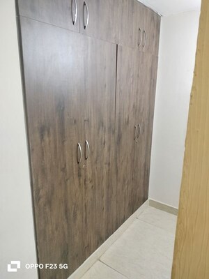 Furnished Amenities in 3 BHK Apartment at Amar Shaheed Path – for Rent