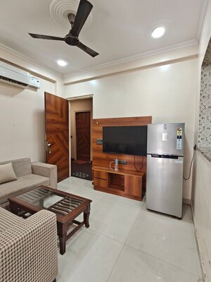 Living Room in 1 BHK Builder Floor at Sector 42 – for Rent
