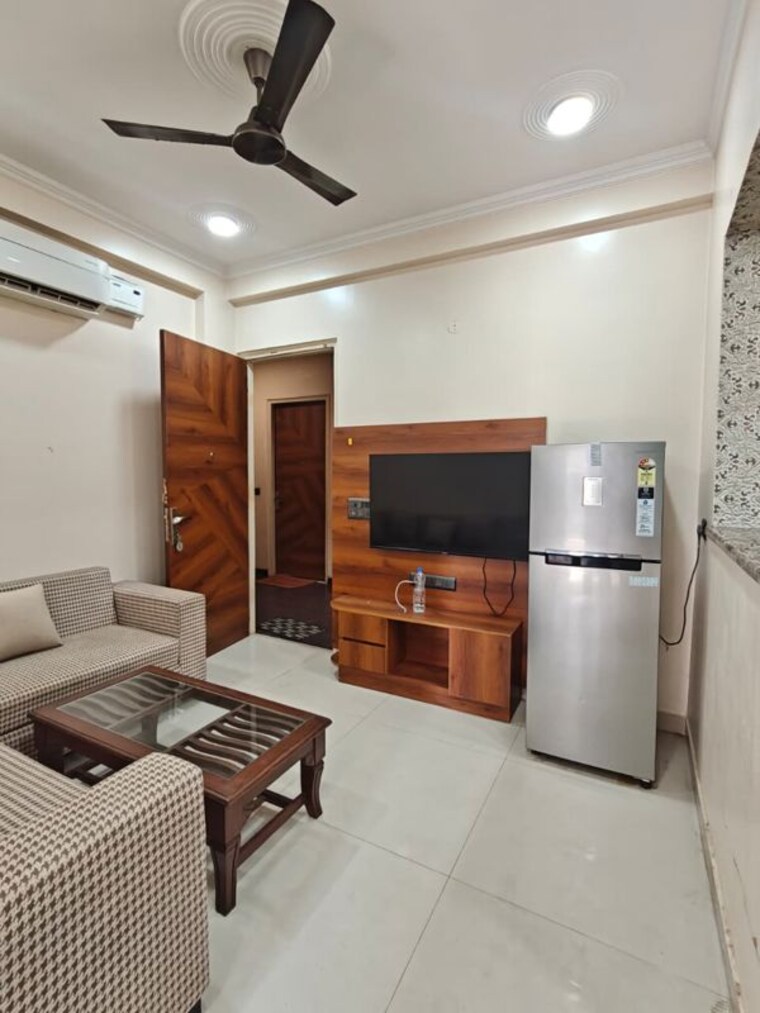 Living Room, sector 42 1 Bedroom 175 Sq.Yd. Builder Floor In Sector 42 Gurgaon 10751772
