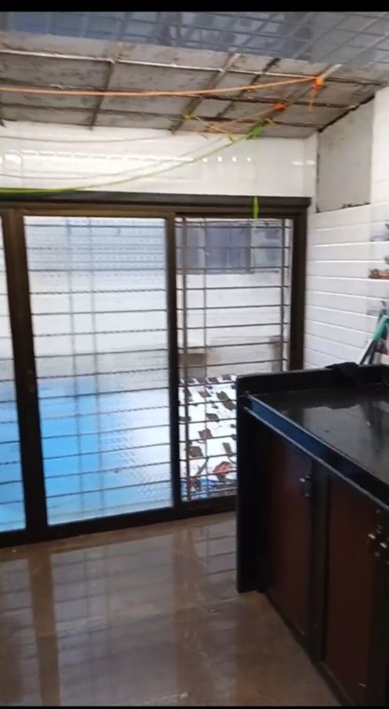 Room, prabhadevi 1 RK 250 Sq.Ft. Apartment In Prabhadevi Mumbai 10751790