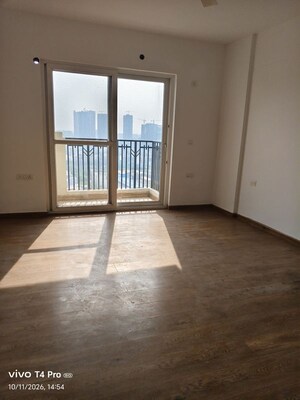 Room in 3.5 BHK Apartment at ATS One Hamlet, Sector 104 – for Rent