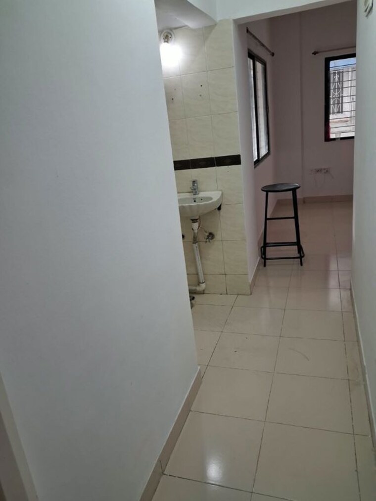 Bathroom, wonder-city 1 Bedroom 750 Sq.Ft. Apartment In Katraj Pune 10751849