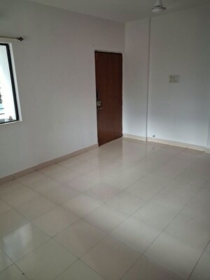 Room in 1 BHK Apartment at Wonder City, Katraj – for Rent