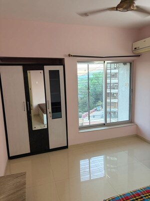 Room in 3 BHK Apartment at Kalpataru Hills Phase II, Manpada – for Rent