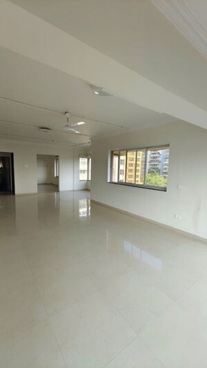 4 BHK Apartment For Rent in Avinash House, Khar West