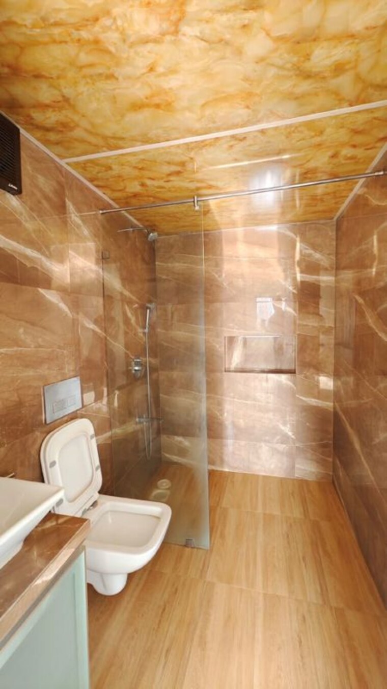 Bathroom, avinash-house 4 Bedroom 2500 Sq.Ft. Apartment In Khar West Mumbai 10751863