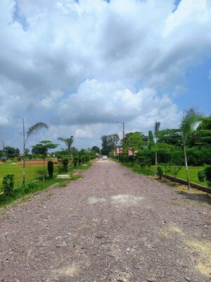  Plot For Sale in Gosainganj