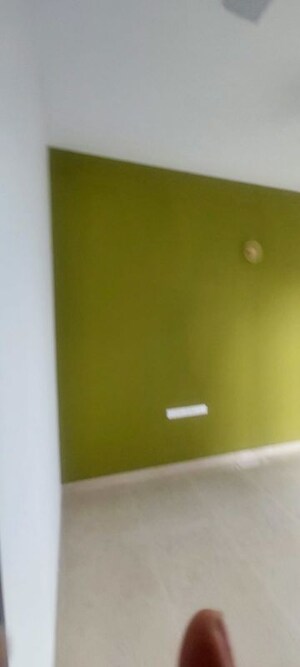 Room in 3 BHK Apartment at Runwal Forests, Kanjurmarg West – for Rent