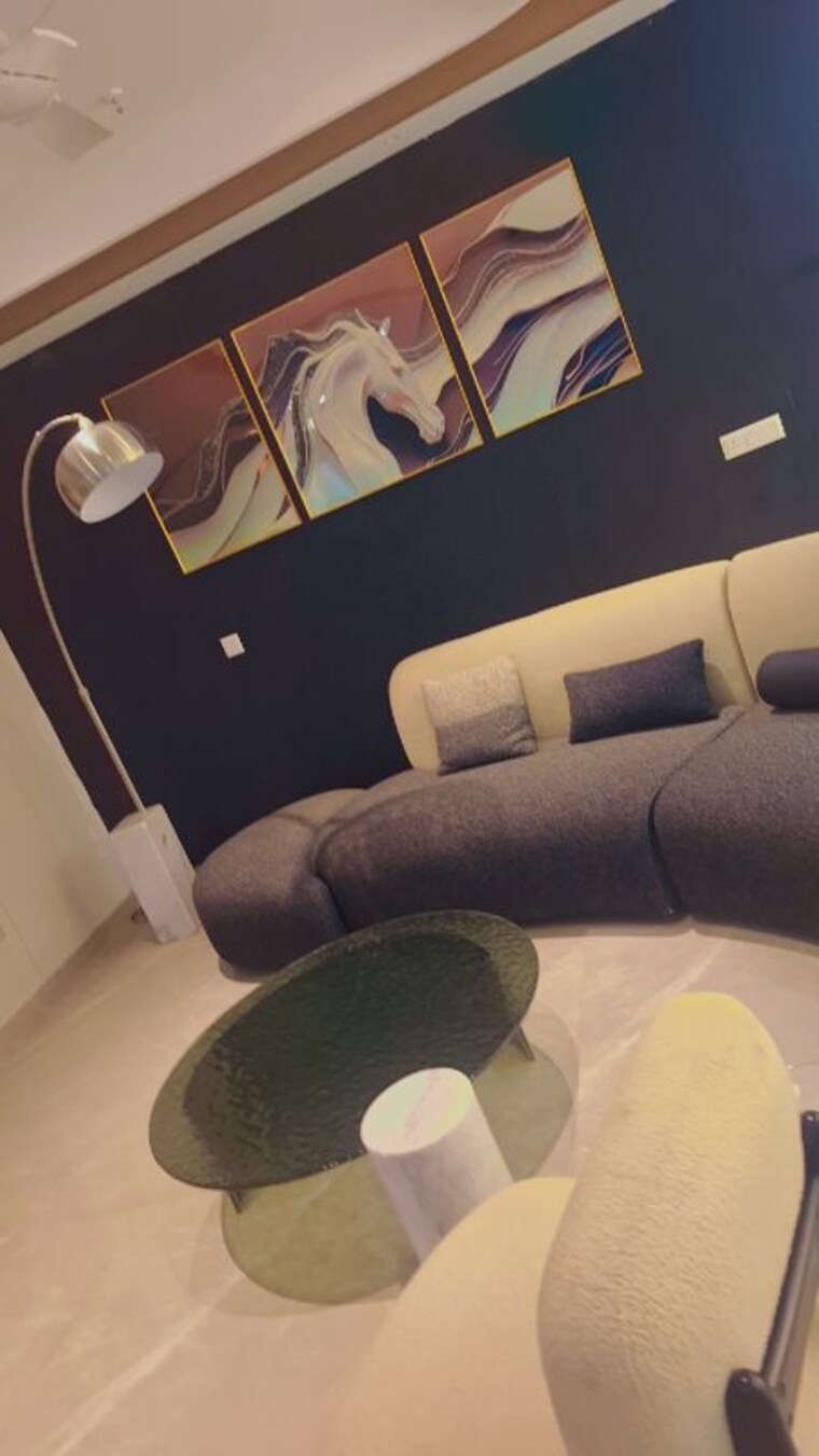 undefined, gaur-city-6th-avenue 3 Bedroom 1560 Sq.Ft. Apartment In Sector 4 Greater Noida Greater Noida 10751911