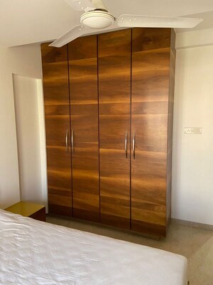 Room in 3 BHK Apartment at Chayya Apartment, Khar West – for Sale