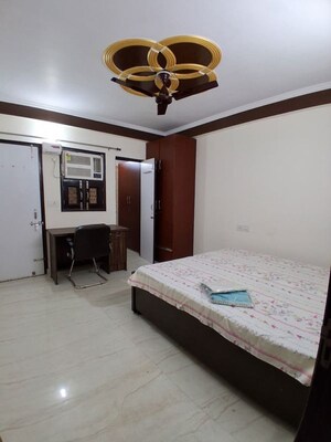 Bedroom in 3 BHK Builder Floor at Sector 52 – for Rent