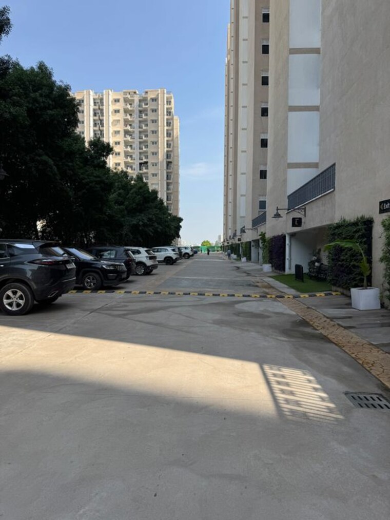 Exterior View, malwa-escon-primera 2.5 Bedroom 1305 Sq.Ft. Apartment In International Airport Road Zirakpur 10751932