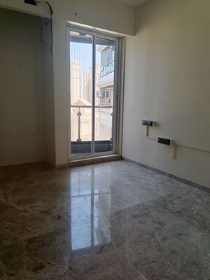 Room in 3 BHK Apartment at Rosa Manhattan, Ghodbunder Road – for Rent