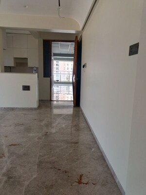 Room in 3 BHK Apartment at Rosa Manhattan, Ghodbunder Road – for Rent