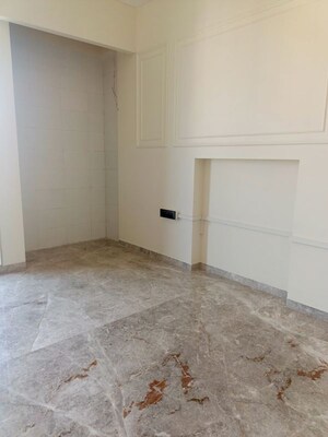 Room in 3 BHK Apartment at Rosa Manhattan, Ghodbunder Road – for Rent