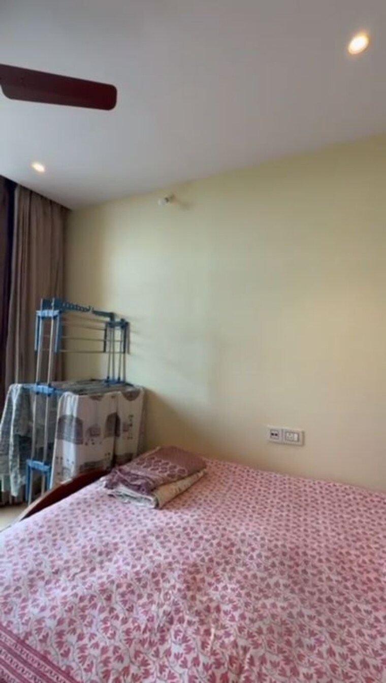 Room, one-hiranandani-park 2 Bedroom 559 Sq.Ft. Apartment In Ghodbunder Road Thane 10751957