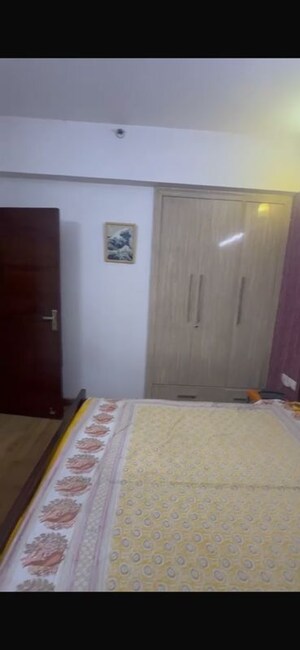 2 BHK Apartment For Rent in Nimbus The Golden Palm, Sector 168