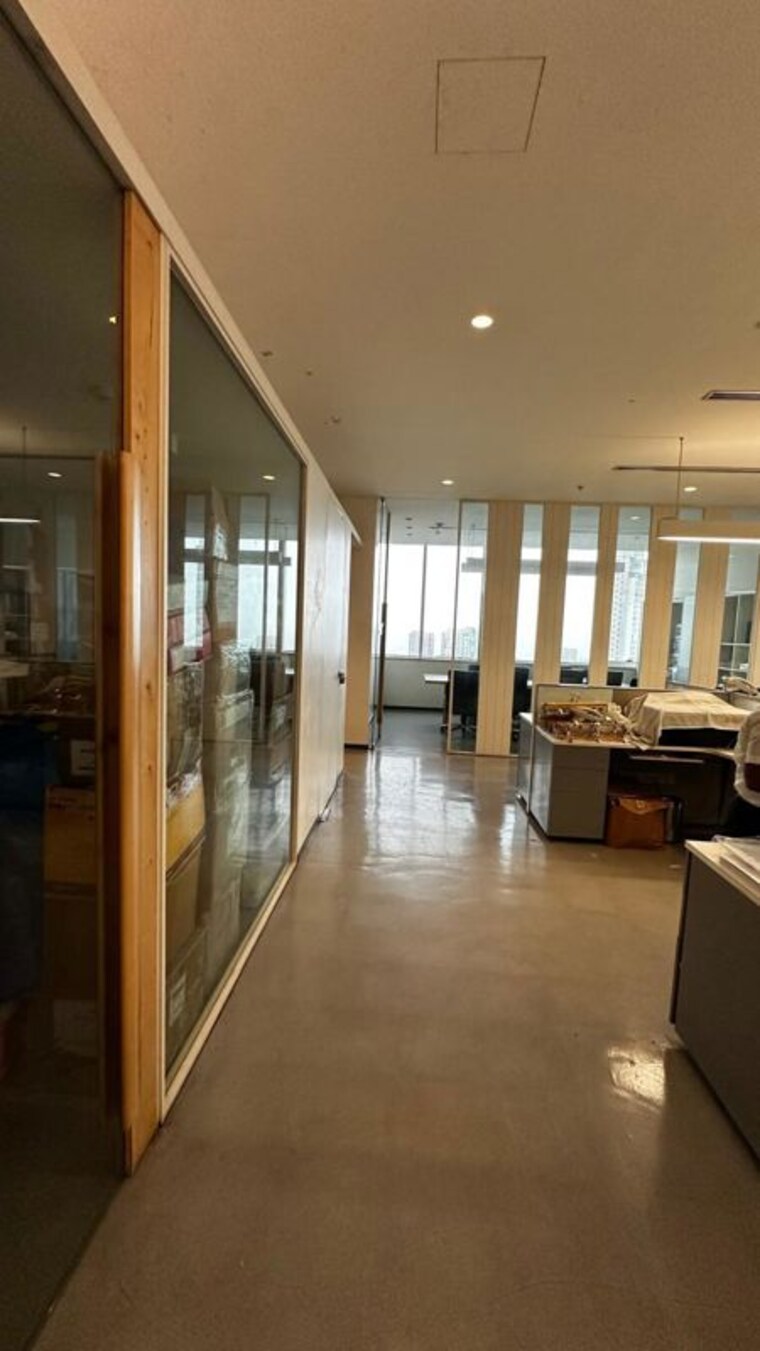 Team Area, lodha-supremus-worli Commercial Office Space 778 Sq.Ft. In Worli Mumbai 10751976