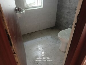 Bathroom in 2 BHK Apartment at Amrapali Dream Valley – for Rent