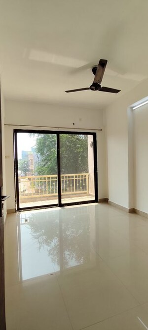 Room in 3 BHK Apartment at Amlidih – for Rent