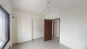 Room in 2 BHK Apartment at Ivory Towers CHS LTD, Bhakti Park – for Sale