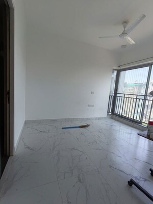 Room in 2 BHK Apartment at Dynamix Avanya, Dahisar East – for Rent