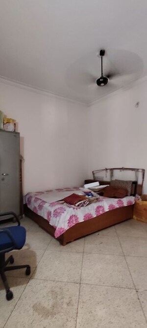 Bedroom in 3.5 BHK Villa at Shankar Nagar – for Rent