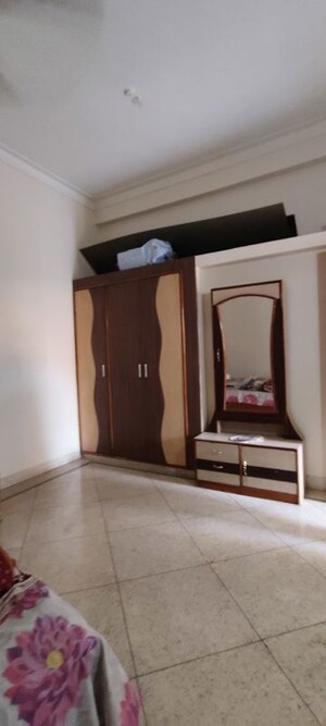 Building Lobby in 3.5 BHK Villa at Shankar Nagar – for Rent
