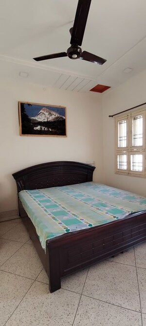 Bedroom in 3.5 BHK Villa at Shankar Nagar – for Rent