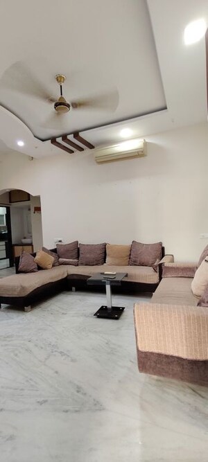 Living Room in 3.5 BHK Villa at Shankar Nagar – for Rent