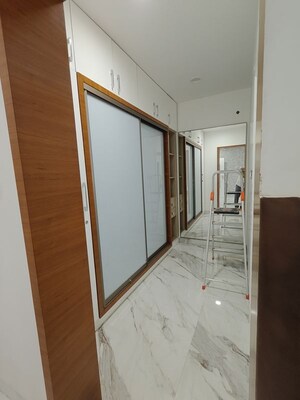 Room in 3 BHK Builder Floor at Kakatiya Hills, Jubilee Hills – for Rent