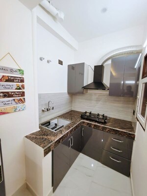 Team Area in Studio Builder Floor at DLF Qerwa, Sector 28 – for Rent