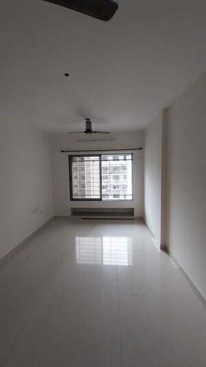 Room in 2 BHK Apartment at Ivory Towers CHS LTD, Bhakti Park – for Sale