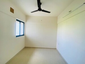 Room in 2 BHK Apartment at Runwal Primrose, Dombivli East – for Rent