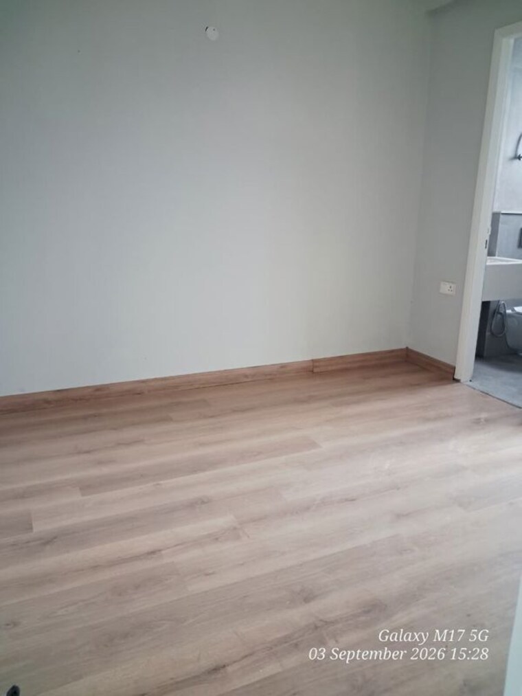 Room, signature-global-city-92 2.5 Bedroom 1050 Sq.Ft. Builder Floor In Sector 92 Gurgaon 10752087