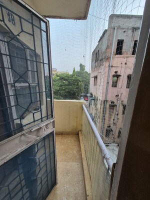 Balcony in 3.5 BHK Apartment at Mayur Vihar – for Rent