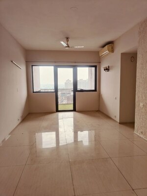 Room in 2 BHK Apartment at Ireo Skyon, Sector 60 – for Sale