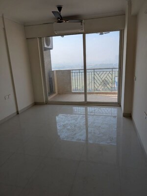 Room in 4 BHK Apartment at Pareena Coban Residences, Sector 99a – for Sale