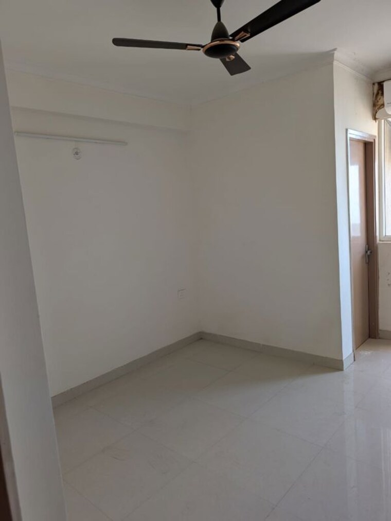 Room, pareena-coban-residences 4 Bedroom 1400 Sq.Ft. Apartment In Sector 99a Gurgaon 10752092