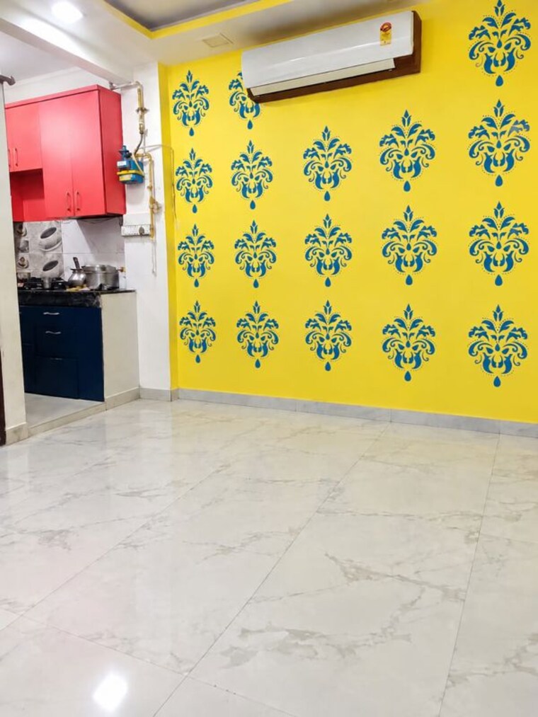 Room, jawahar park 3 Bedroom 125 Sq.Yd. Builder Floor In Jawahar Park Delhi 10752104