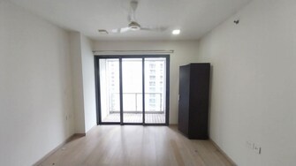2 BHK +  925 Sq.Ft. Apartment in Lodha Dioro