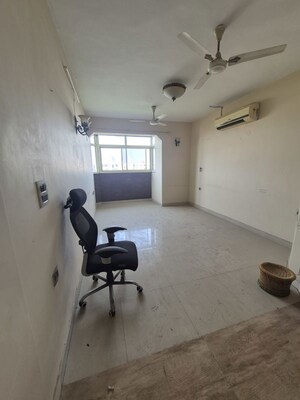  2.5 BHK Apartment at Mayur Vihar – for Rent