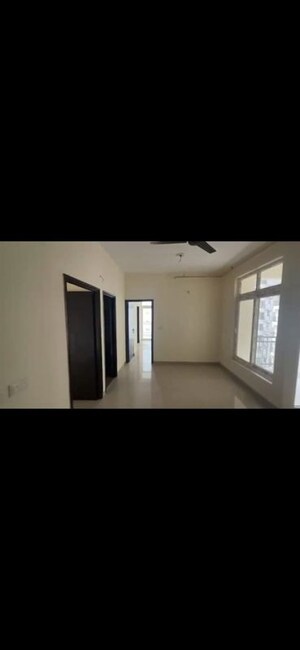 Room in 2 BHK Apartment at Supertech Golf Country Phase 2, Sector 22d Yamuna Expressway – for Sale