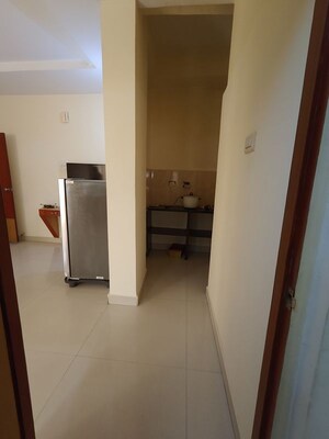 Room in 1 BHK Apartment at Ten Madhapur, Madhapur – for Rent