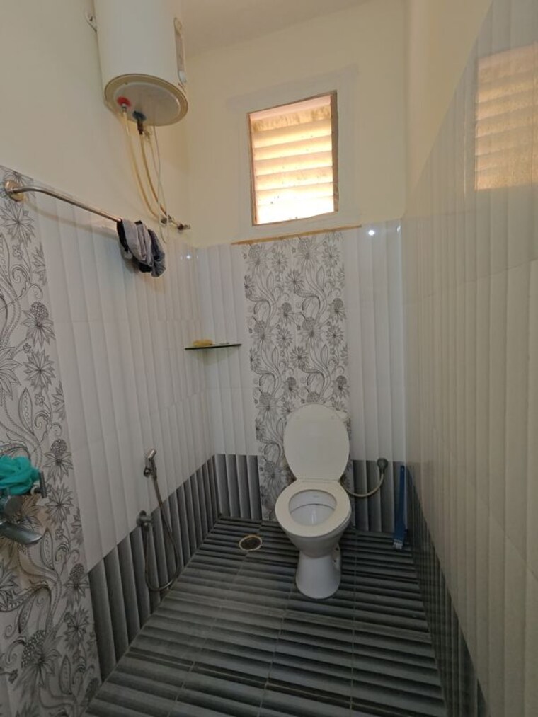 Bathroom, ten-madhapur 1 Bedroom 550 Sq.Ft. Apartment In Madhapur Hyderabad 10752115