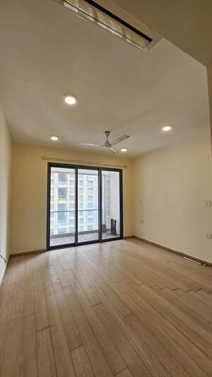 Room in 3 BHK Apartment at Lodha Enchante, Wadala – for Sale