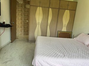 Bedroom in 2 BHK Apartment at Shyam Niwas Apartment, Chembur – for Sale