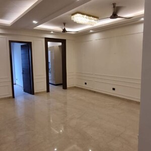 Living Room in 3 BHK Apartment at Sector 71 – for Rent