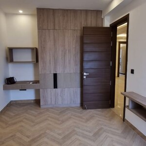 Room in 3 BHK Apartment at Sector 71 – for Rent