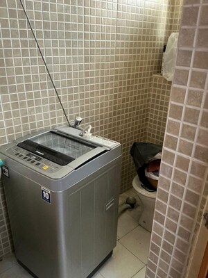 Bathroom in 3 BHK Apartment at M3M Merlin, Sector 67 – for Rent